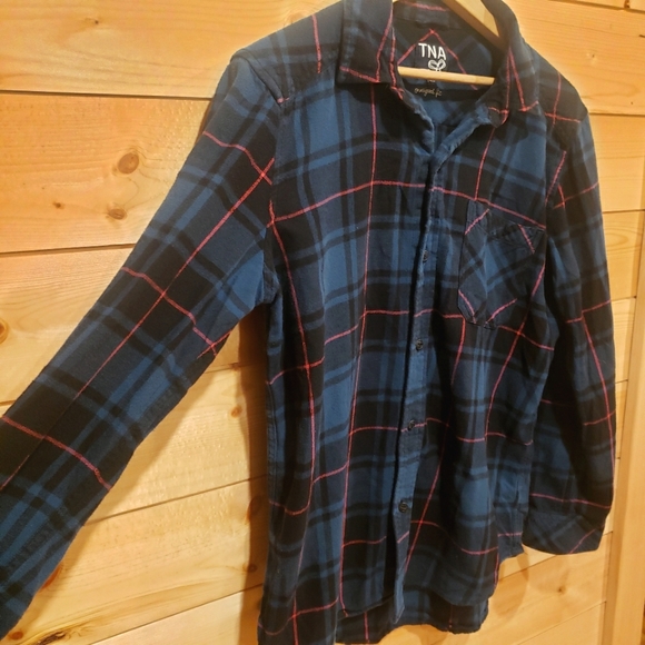 TNA Flannel - Picture 1 of 8